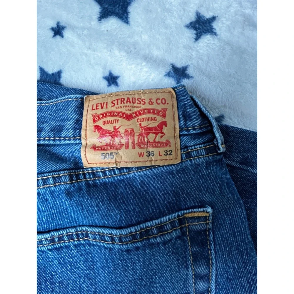 Vintage Levi's 505 Mens 36x32 Blue Regular Fit Straight Leg Denim Jeans
